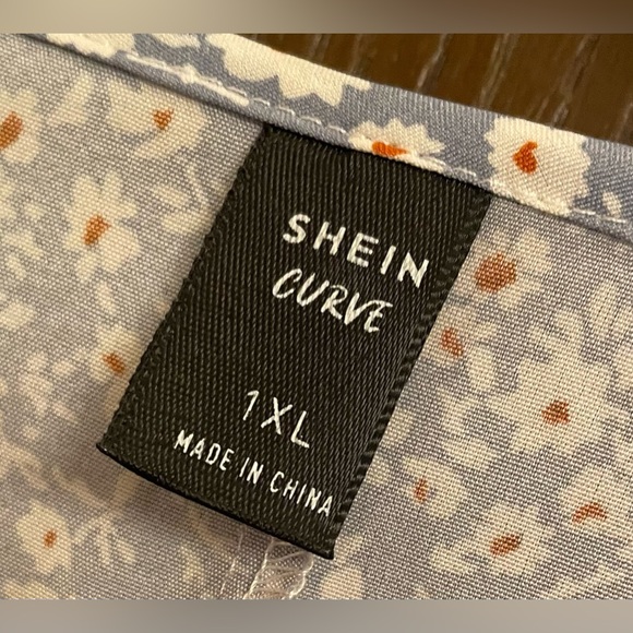Shein Curve Duster Top Flowy Blue Floral Flutter Sleeve Women's 1XL Plus - Picture 8 of 8